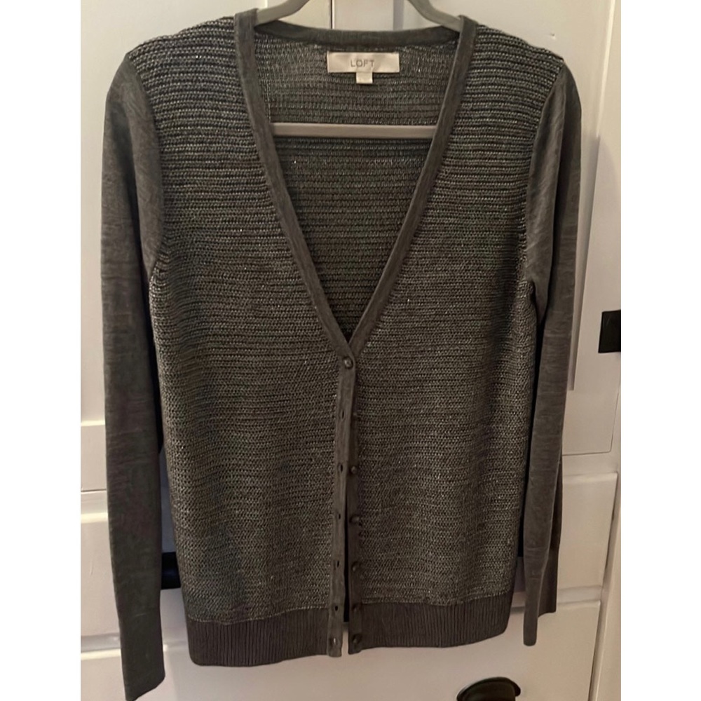 LIKE NEW LOFT V CARDIGAN